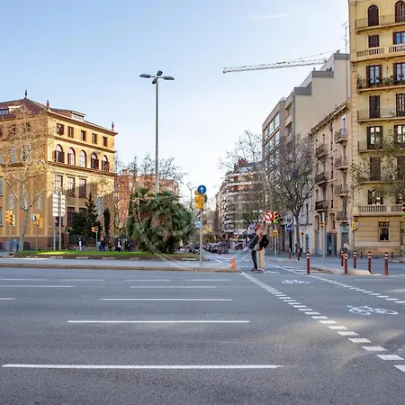 Near Sagrada Familia Apartament